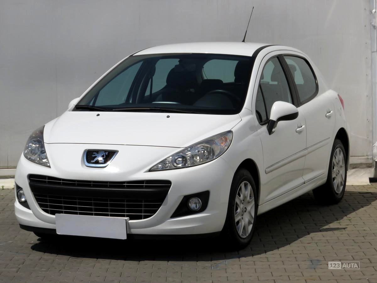Peugeot 207, 2012 - pohled č. 3