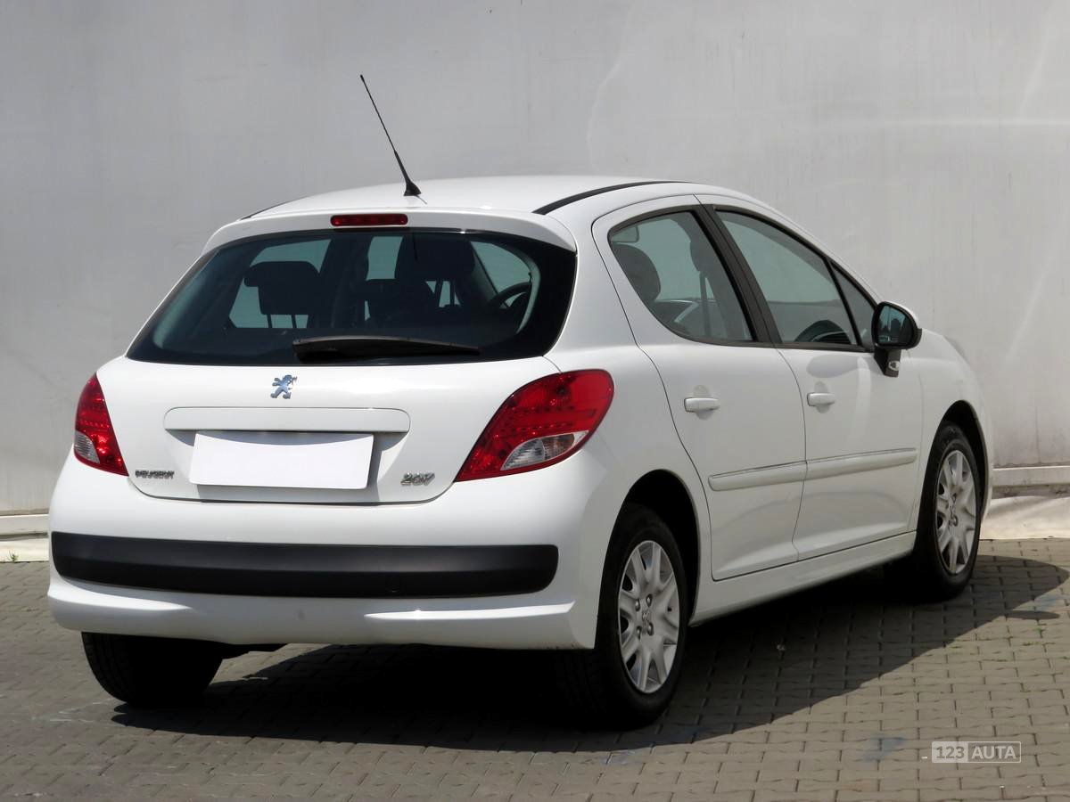 Peugeot 207, 2012 - pohled č. 5