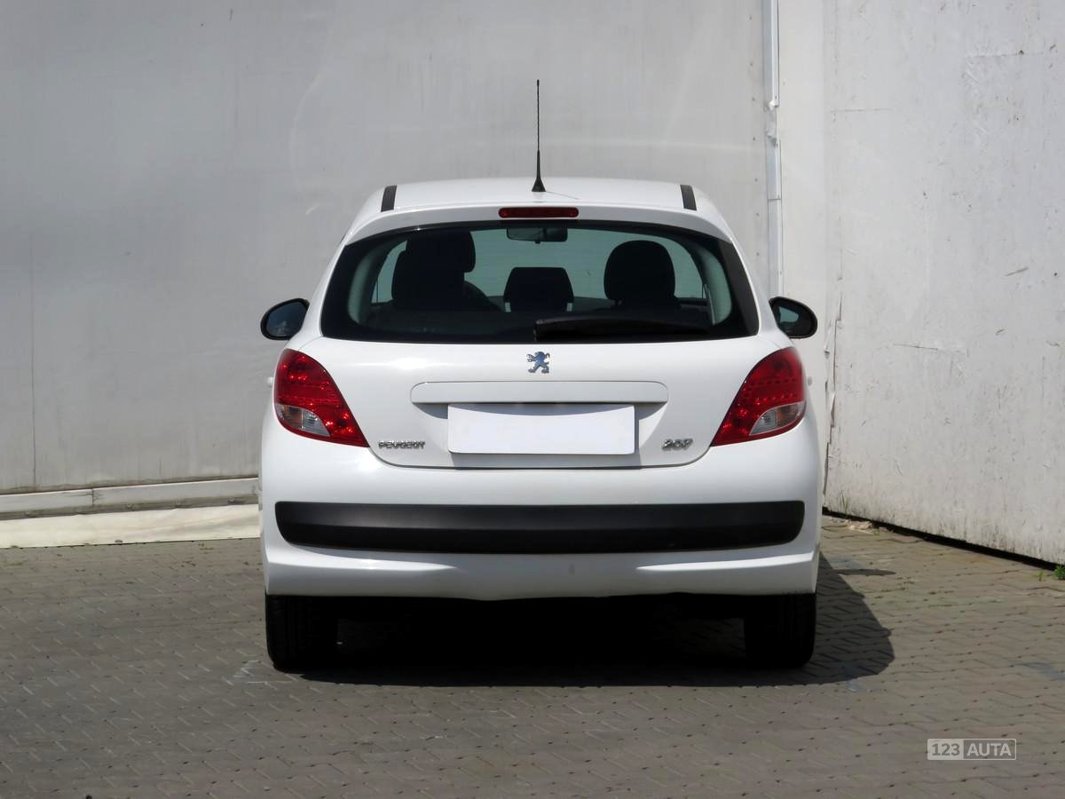 Peugeot 207, 2012 - pohled č. 6
