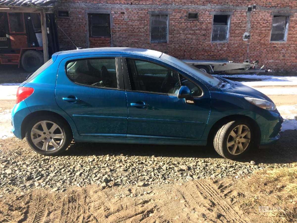 Peugeot 207, 2006 - pohled č. 2