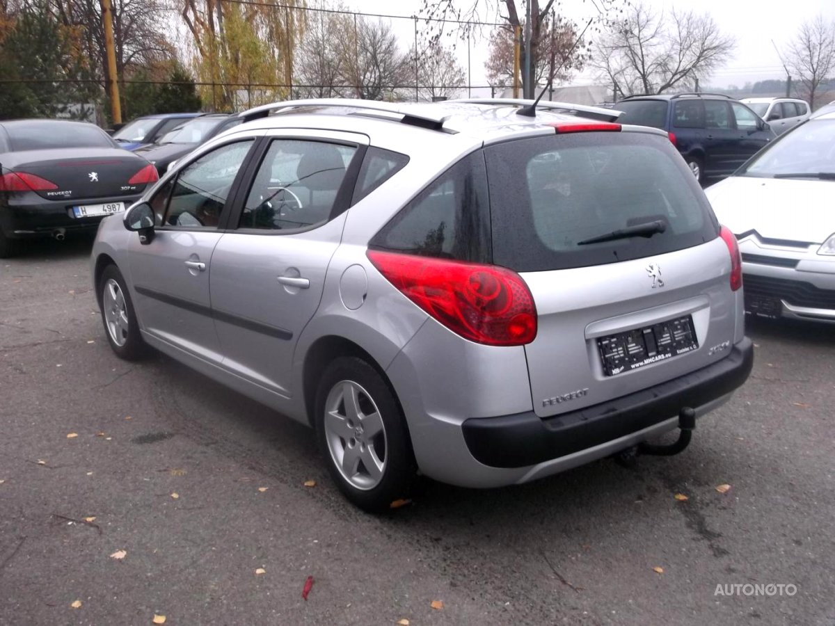 Peugeot 207, 2010 - pohled č. 2