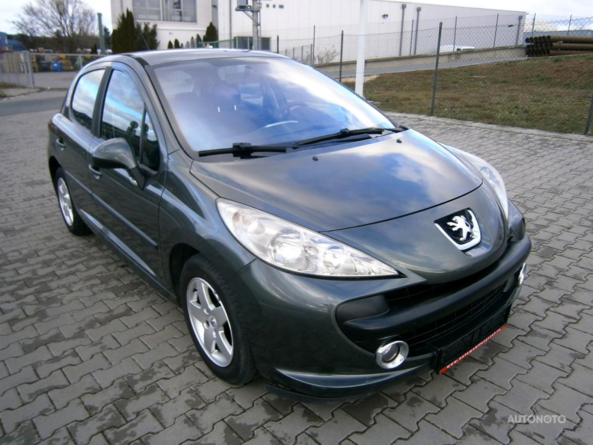 Peugeot 207, 2007 - pohled č. 2