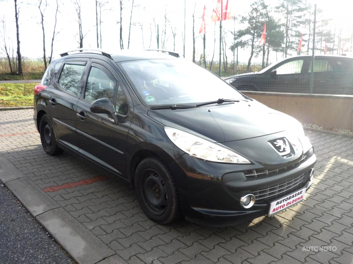 Peugeot 207, 2008 - celkový pohled