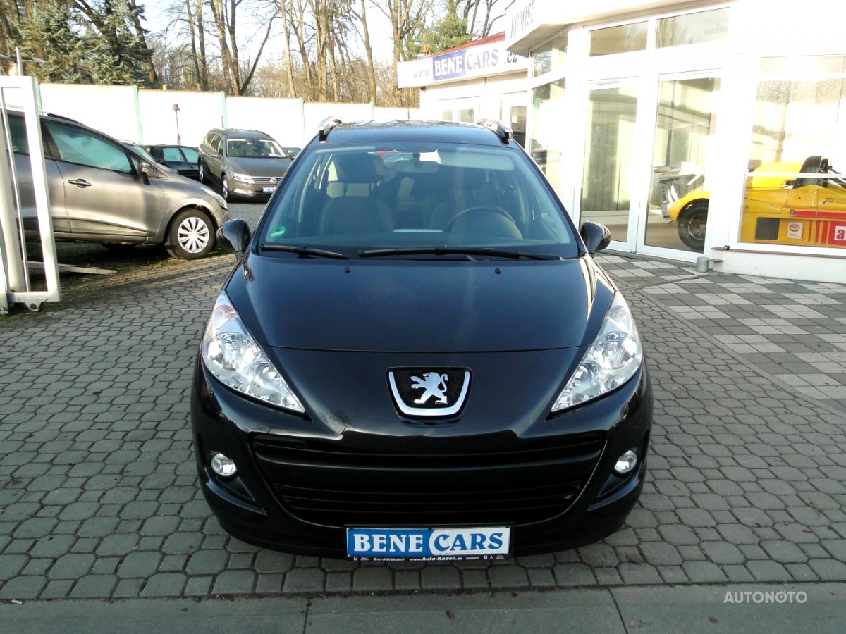 Peugeot 207, 2011 - celkový pohled