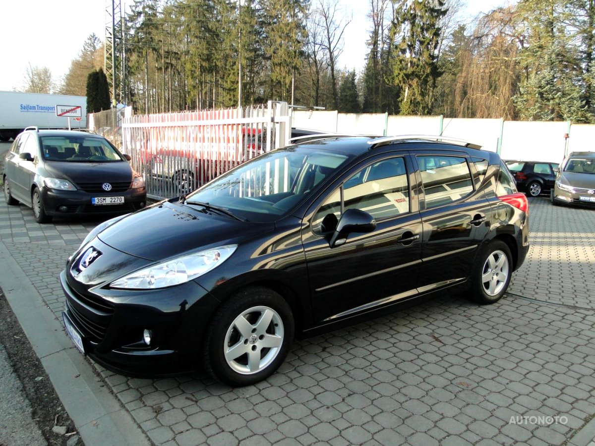 Peugeot 207, 2011 - pohled č. 2