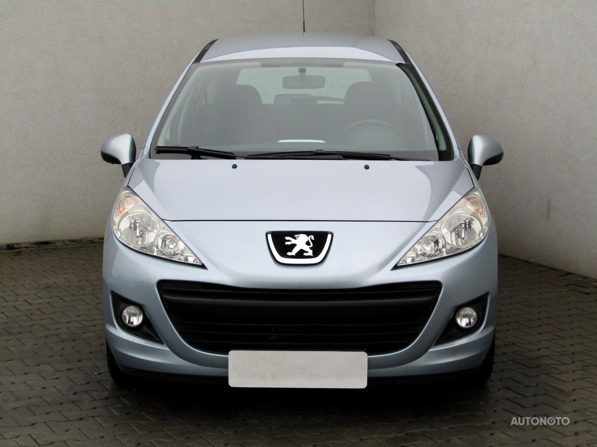 Peugeot 207, 2011 - pohled č. 2