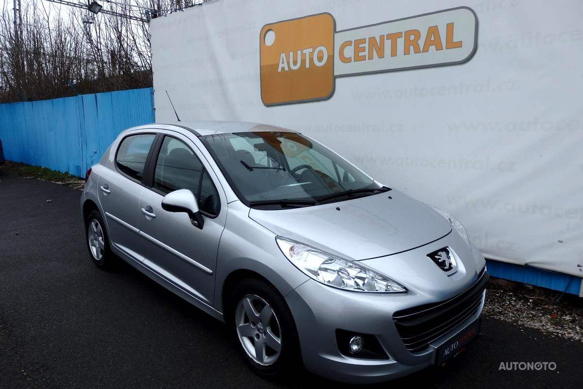 Peugeot 207, 2011 - pohled č. 2