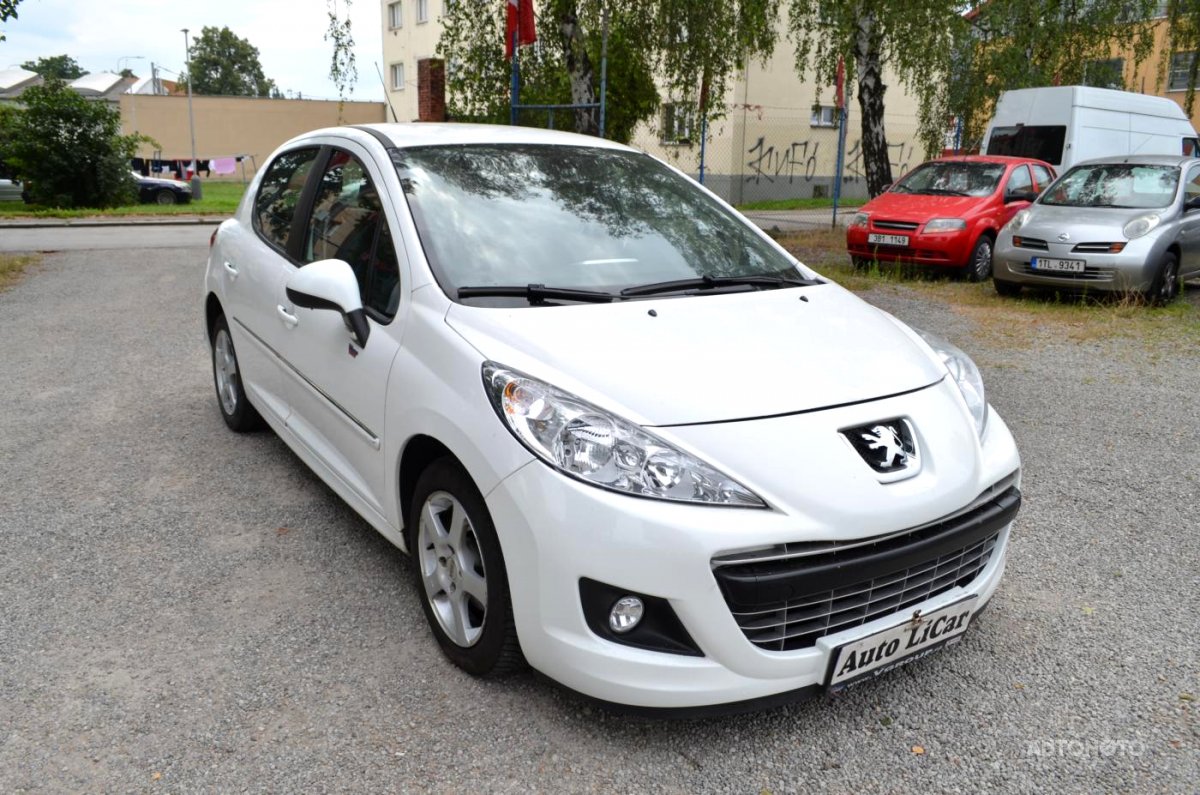 Peugeot 207, 2012 - celkový pohled