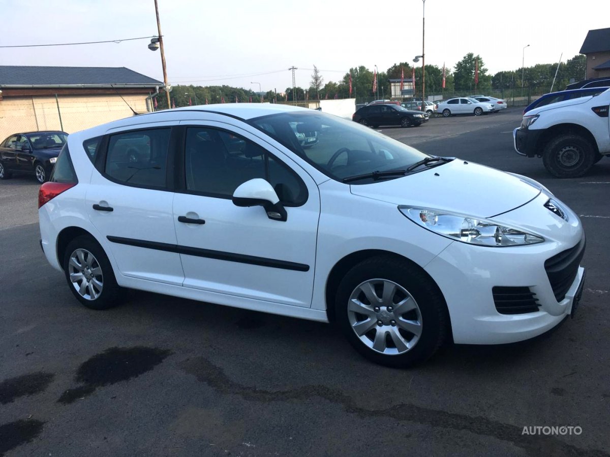 Peugeot 207, 2010 - pohled č. 2