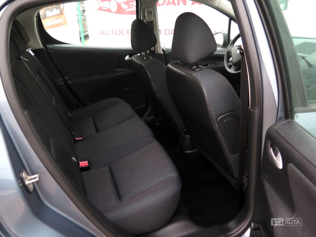 Peugeot 207, 2006 - pohled č. 15