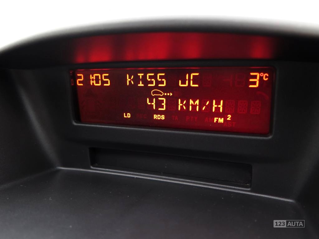 Peugeot 207, 2006 - pohled č. 20