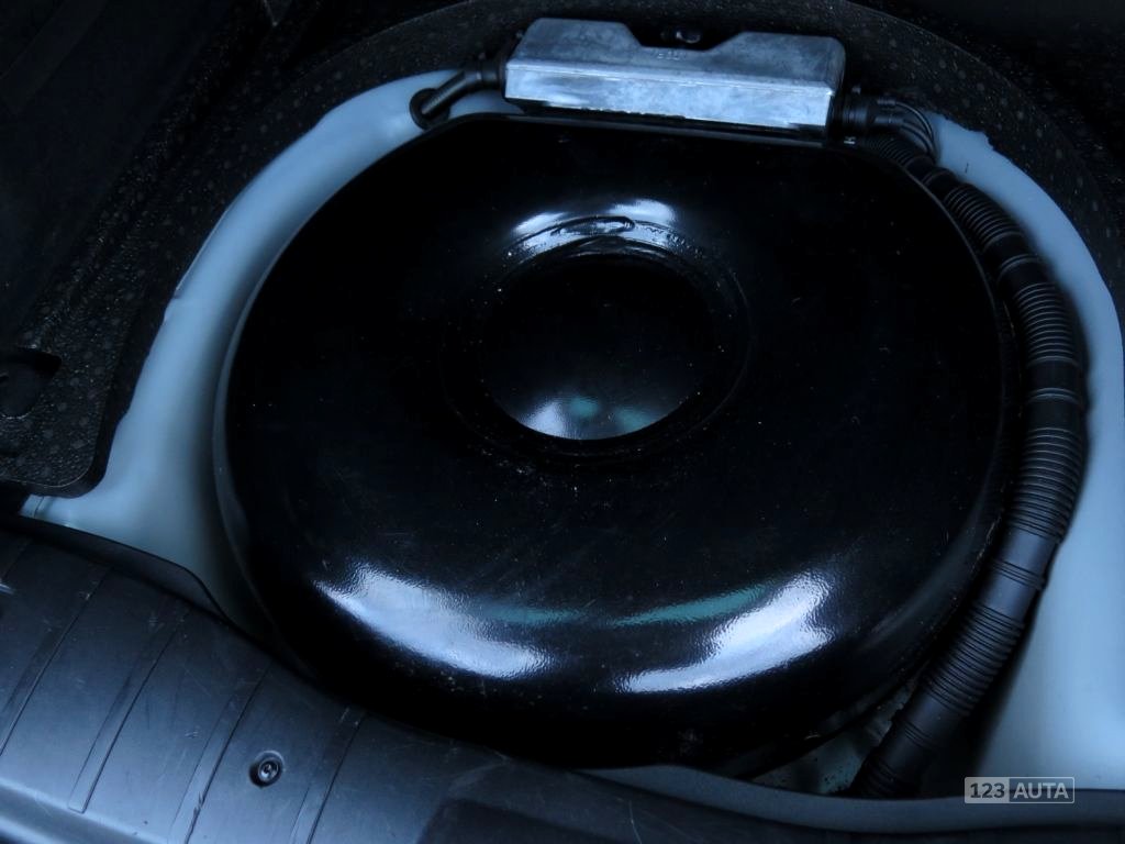 Peugeot 207, 2008 - pohled č. 15