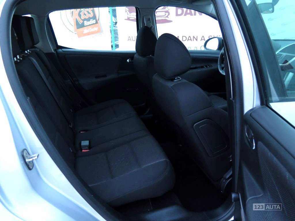 Peugeot 207, 2008 - pohled č. 17