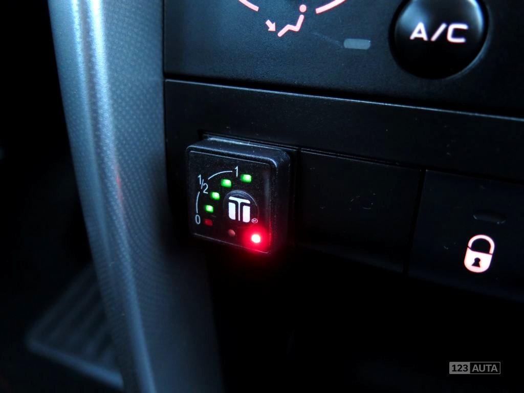 Peugeot 207, 2008 - pohled č. 21