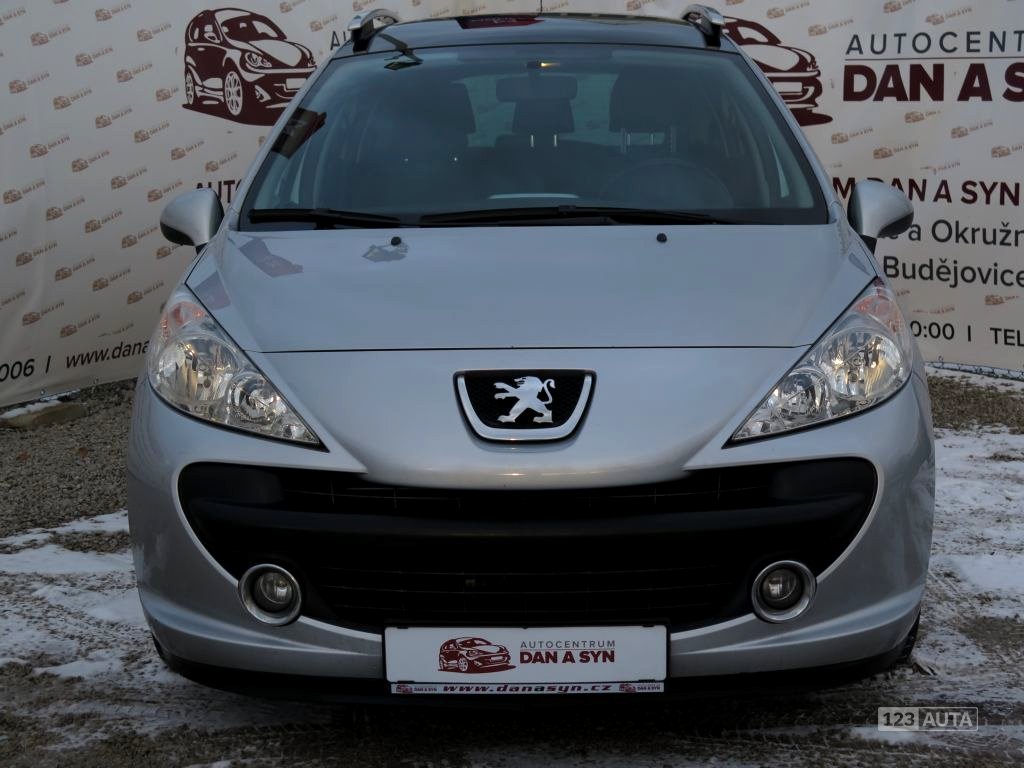 Peugeot 207, 2008 - pohled č. 3