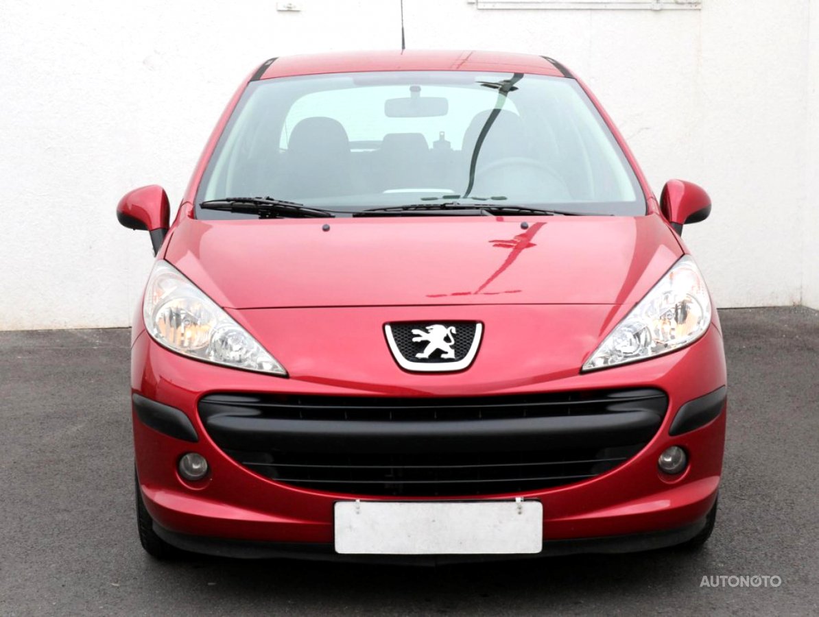 Peugeot 207, 2010 - pohled č. 2