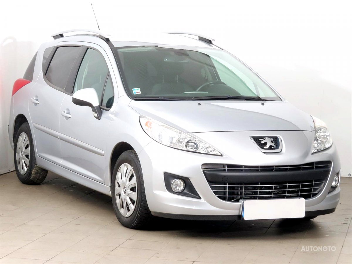 Peugeot 207, 2012 - celkový pohled