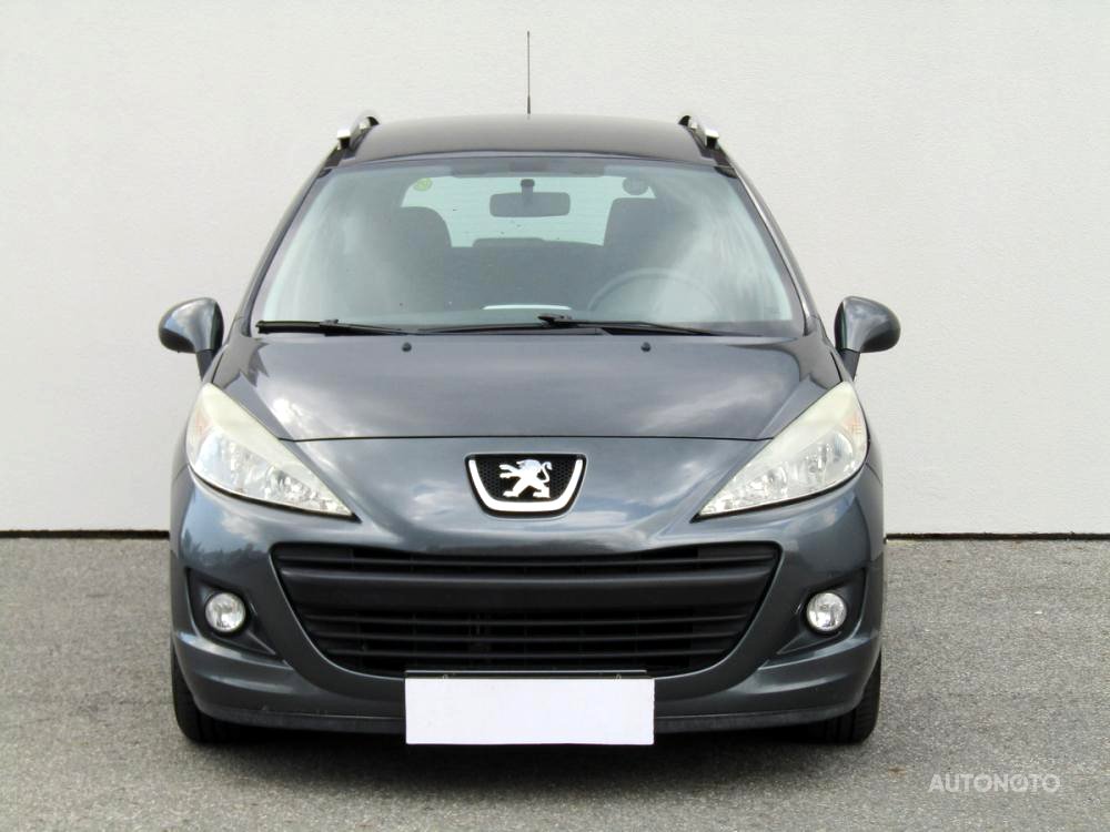 Peugeot 207, 2012 - pohled č. 2