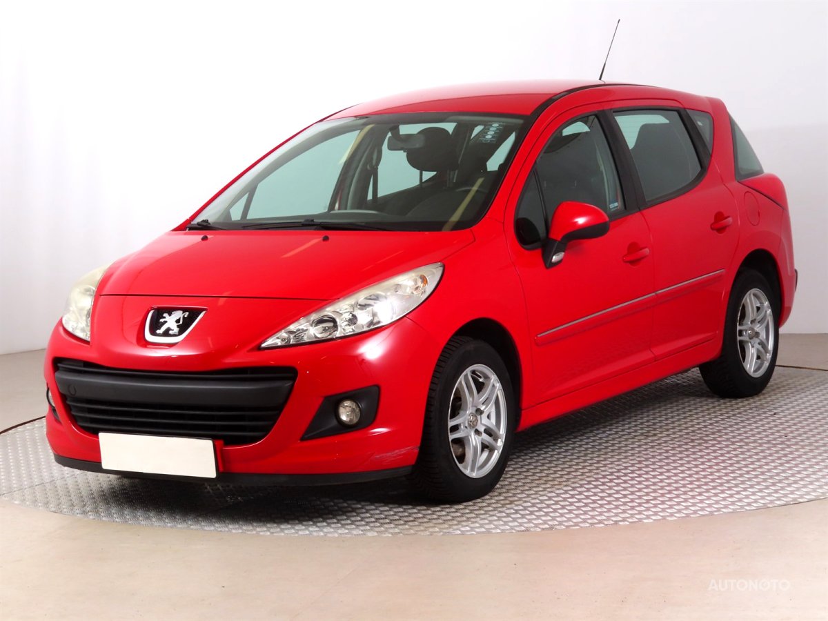 Peugeot 207, 2011 - pohled č. 3