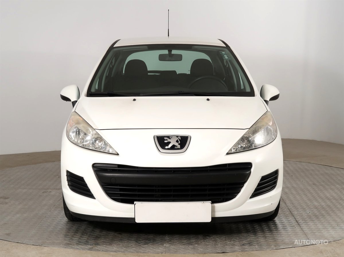 Peugeot 207, 2011 - pohled č. 2