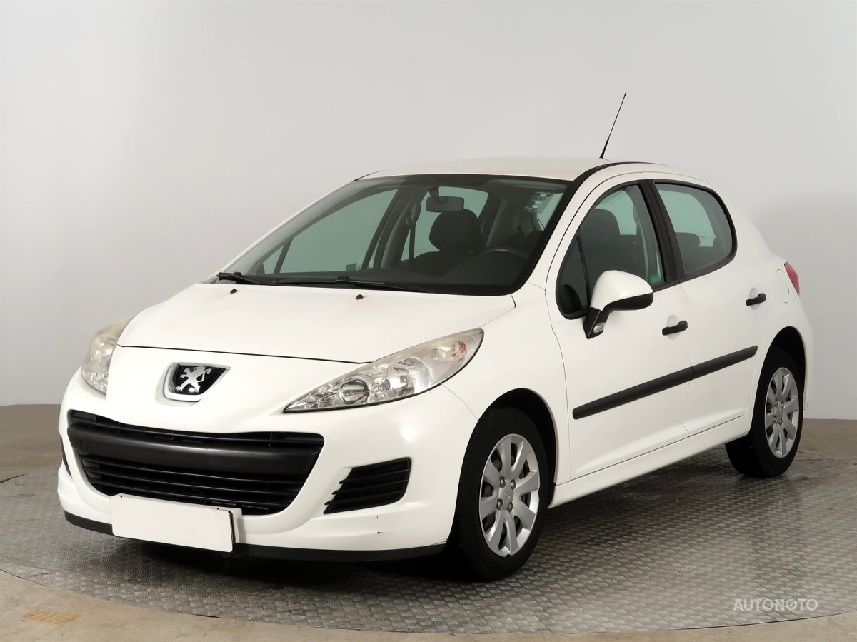 Peugeot 207, 2011 - pohled č. 3