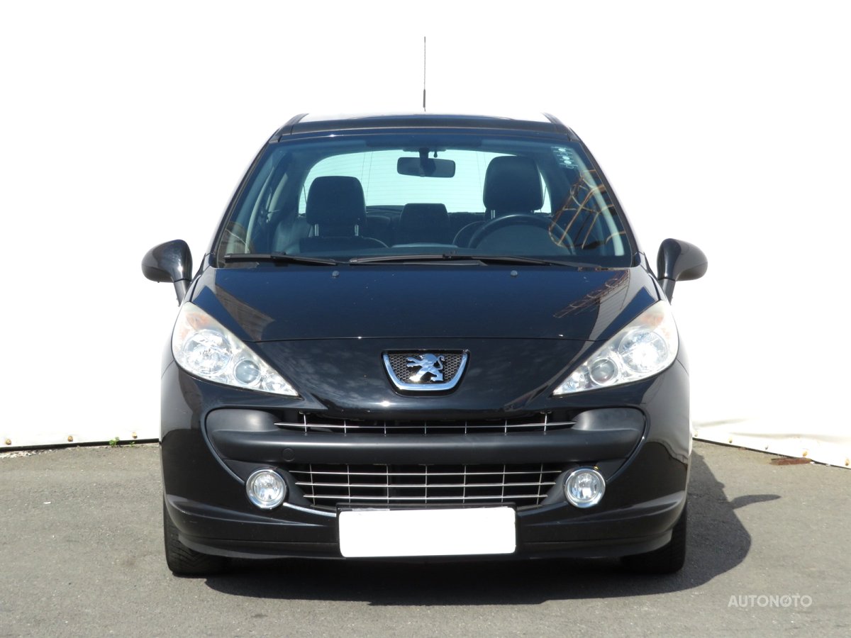 Peugeot 207, 2009 - pohled č. 2