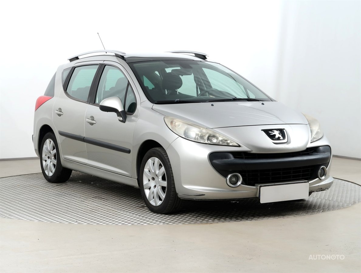 Peugeot 207, 2008 - celkový pohled