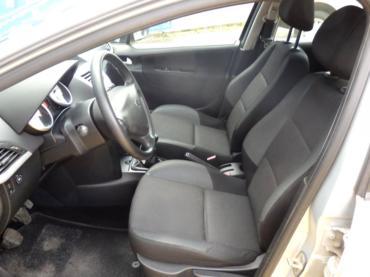 Peugeot 207, 2009 - pohled č. 7