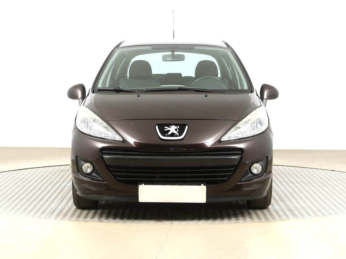 Peugeot 207, 2011 - pohled č. 2