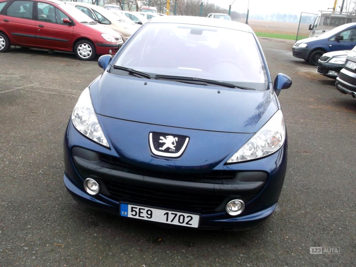 Peugeot 207, 2009 - pohled č. 2