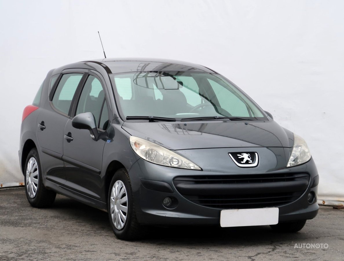 Peugeot 207, 2008 - celkový pohled