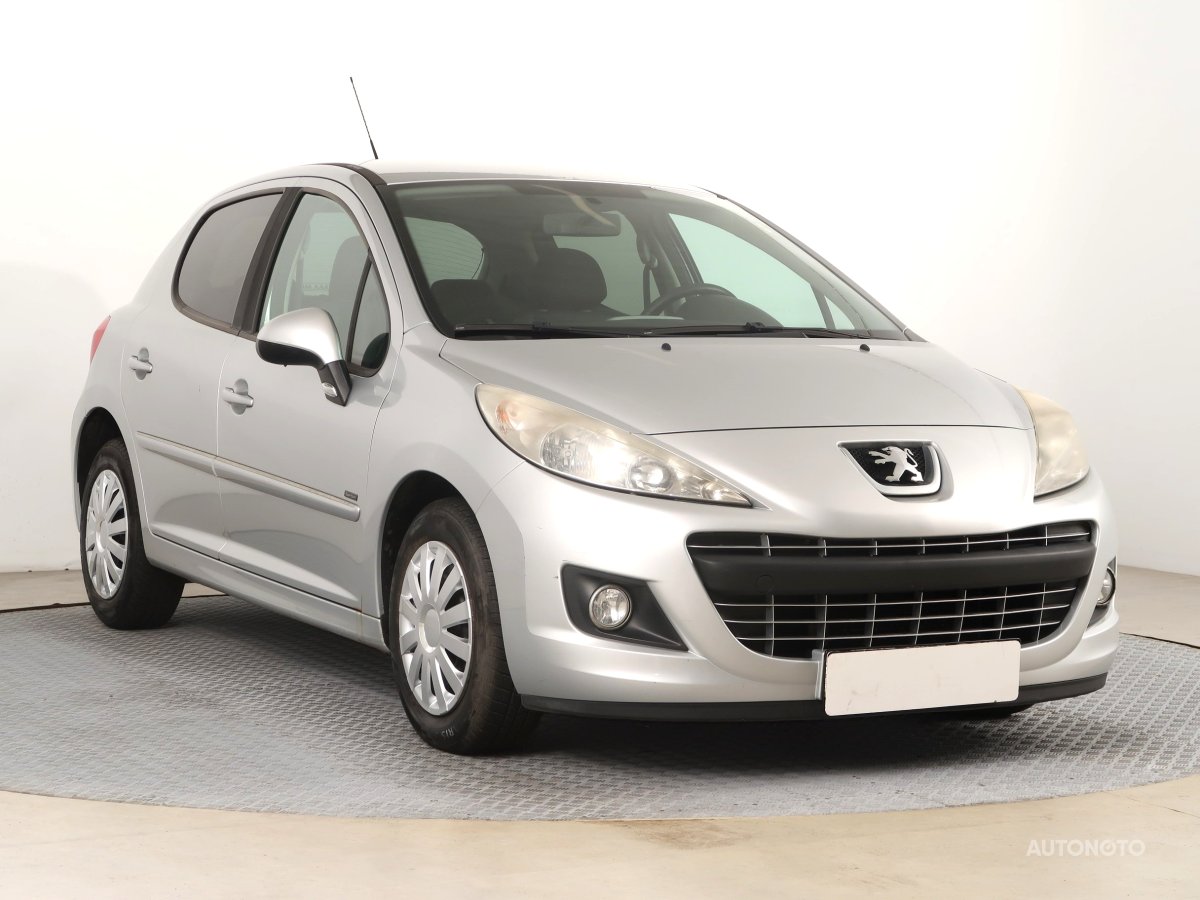 Peugeot 207, 2012 - celkový pohled