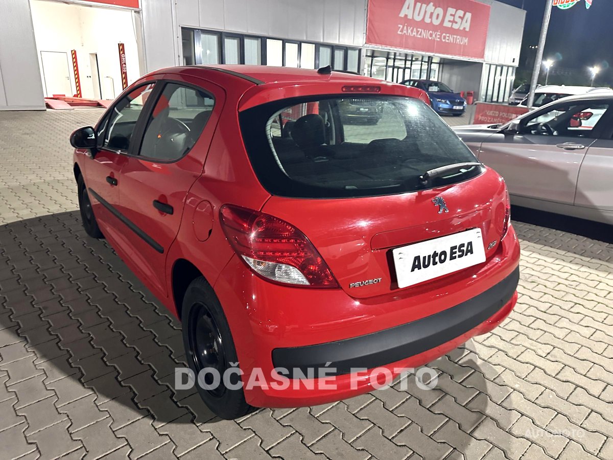 Peugeot 207, 2009 - pohled č. 2