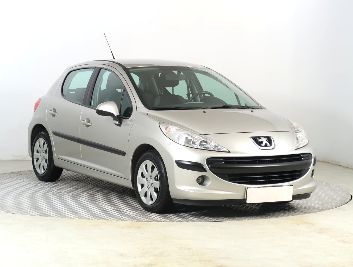 Peugeot 207, 2008 - celkový pohled