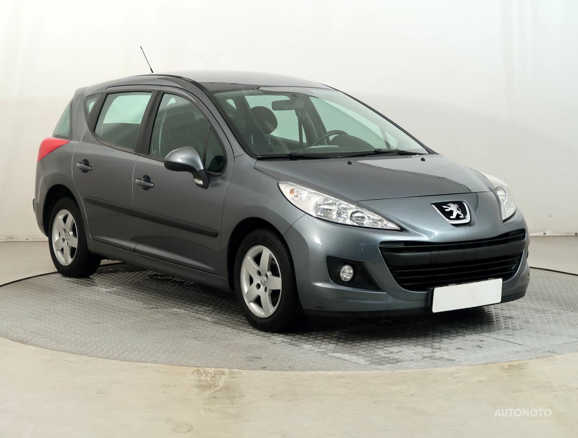 Peugeot 207, 2010 - celkový pohled