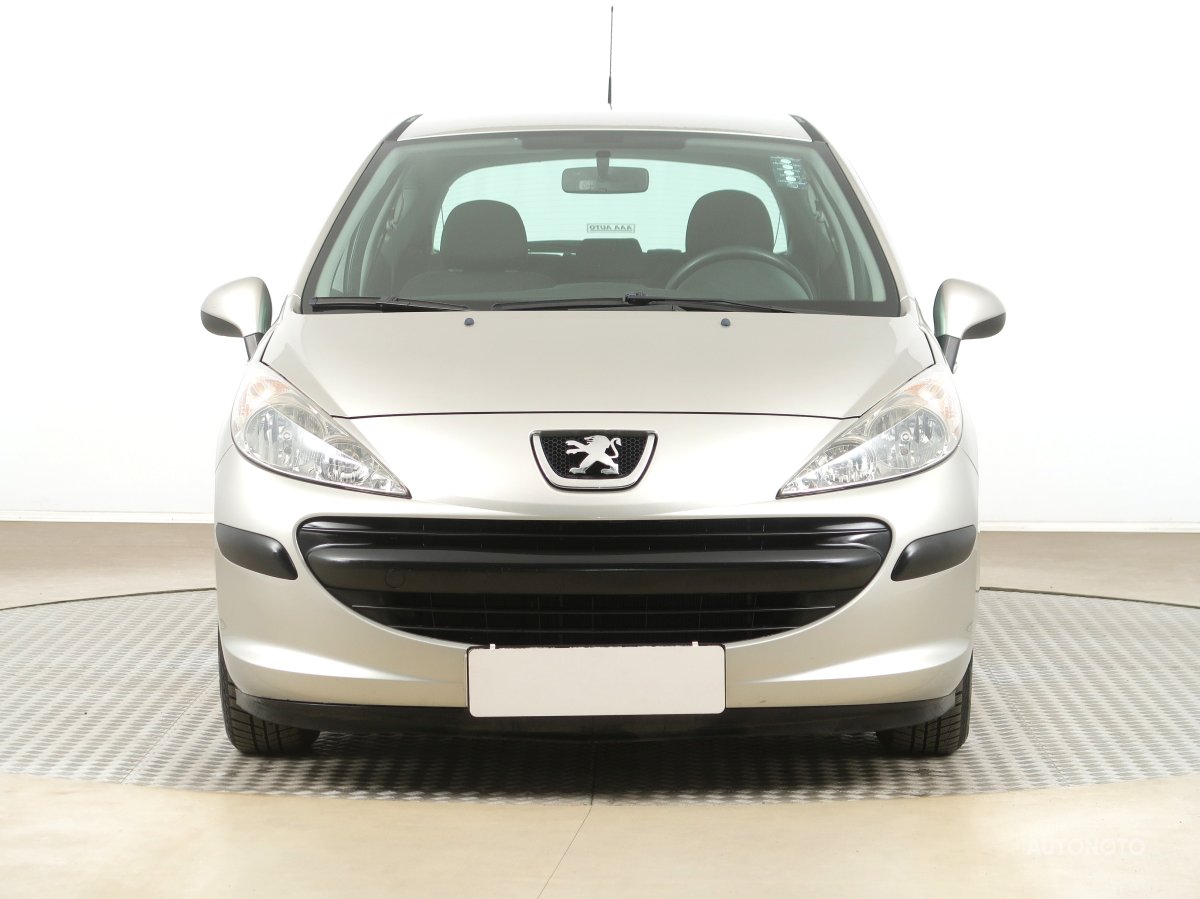 Peugeot 207, 2009 - pohled č. 2