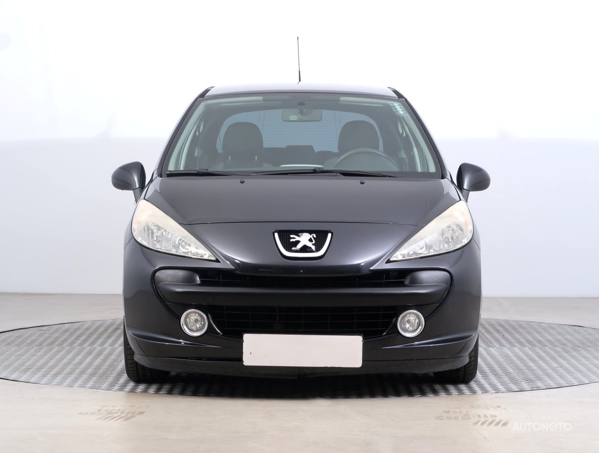 Peugeot 207, 2009 - pohled č. 2