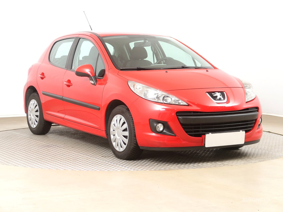 Peugeot 207, 2011 - celkový pohled