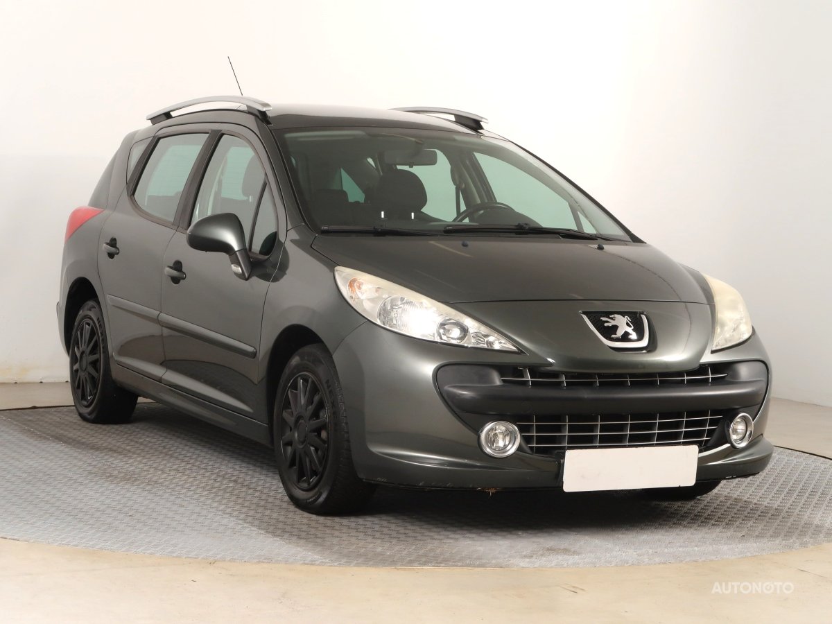 Peugeot 207, 2008 - celkový pohled