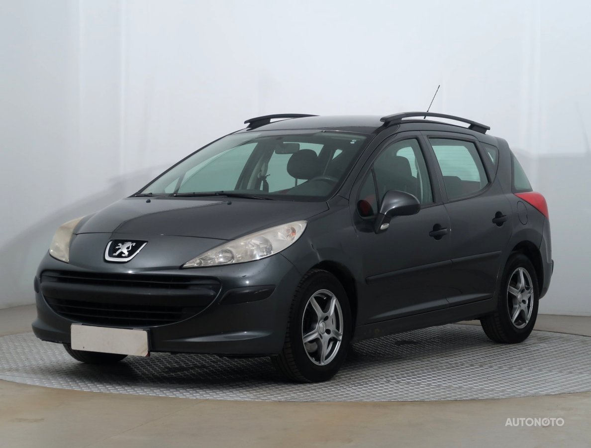 Peugeot 207, 2009 - pohled č. 3