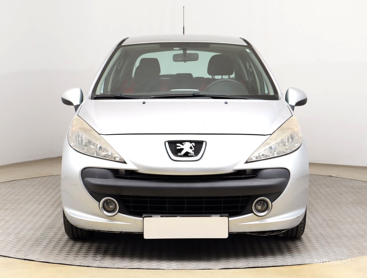 Peugeot 207, 2009 - pohled č. 2