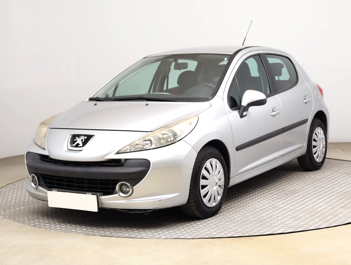 Peugeot 207, 2009 - pohled č. 3