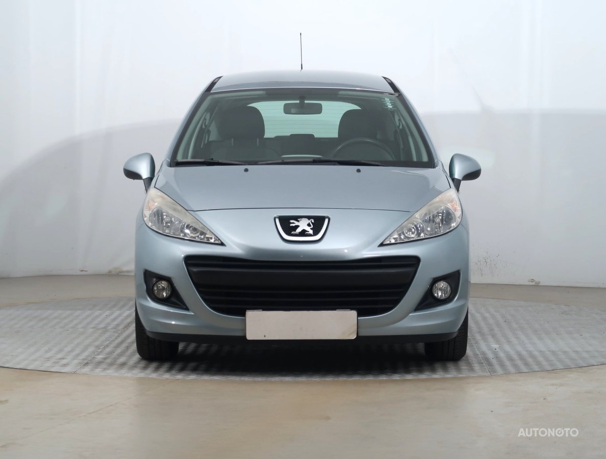 Peugeot 207, 2011 - pohled č. 2