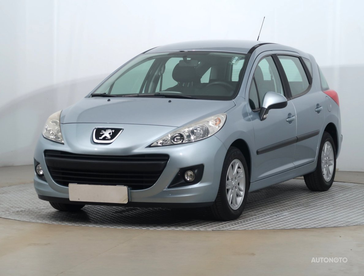 Peugeot 207, 2011 - pohled č. 3