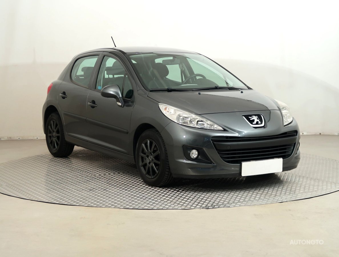 Peugeot 207, 2010 - celkový pohled