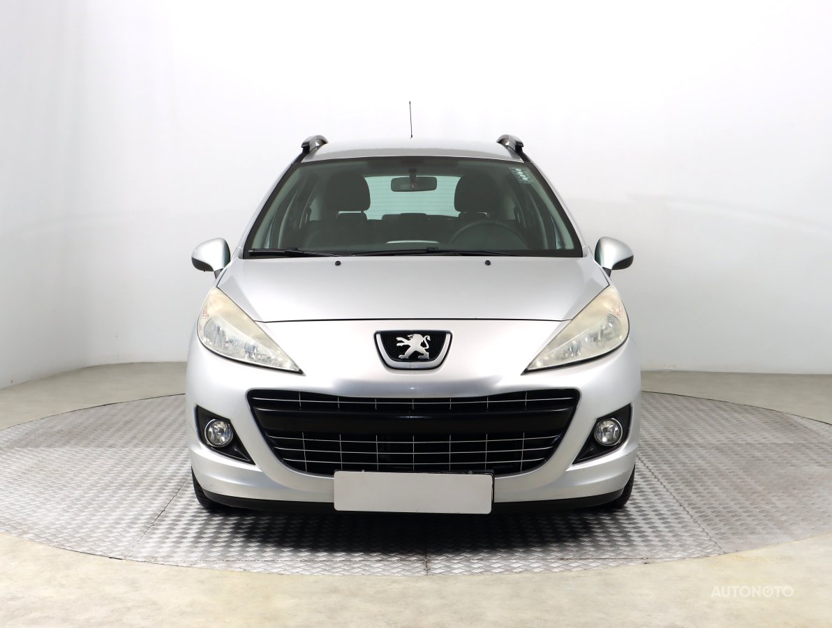 Peugeot 207, 2011 - pohled č. 2