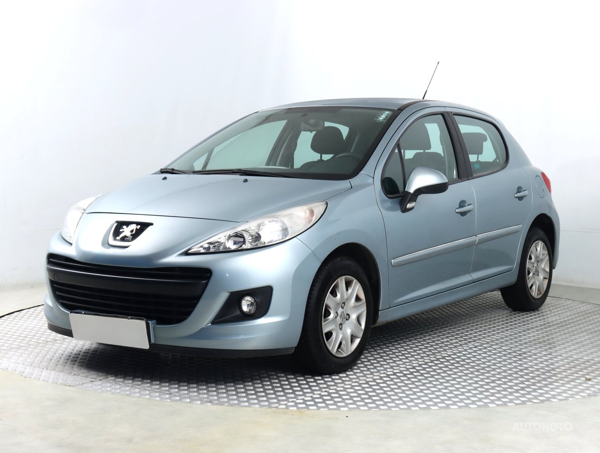 Peugeot 207, 2011 - pohled č. 3