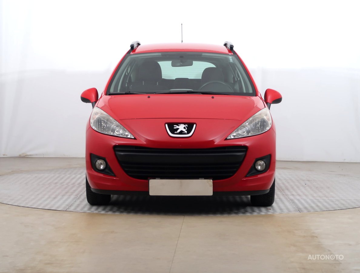 Peugeot 207, 2011 - pohled č. 2