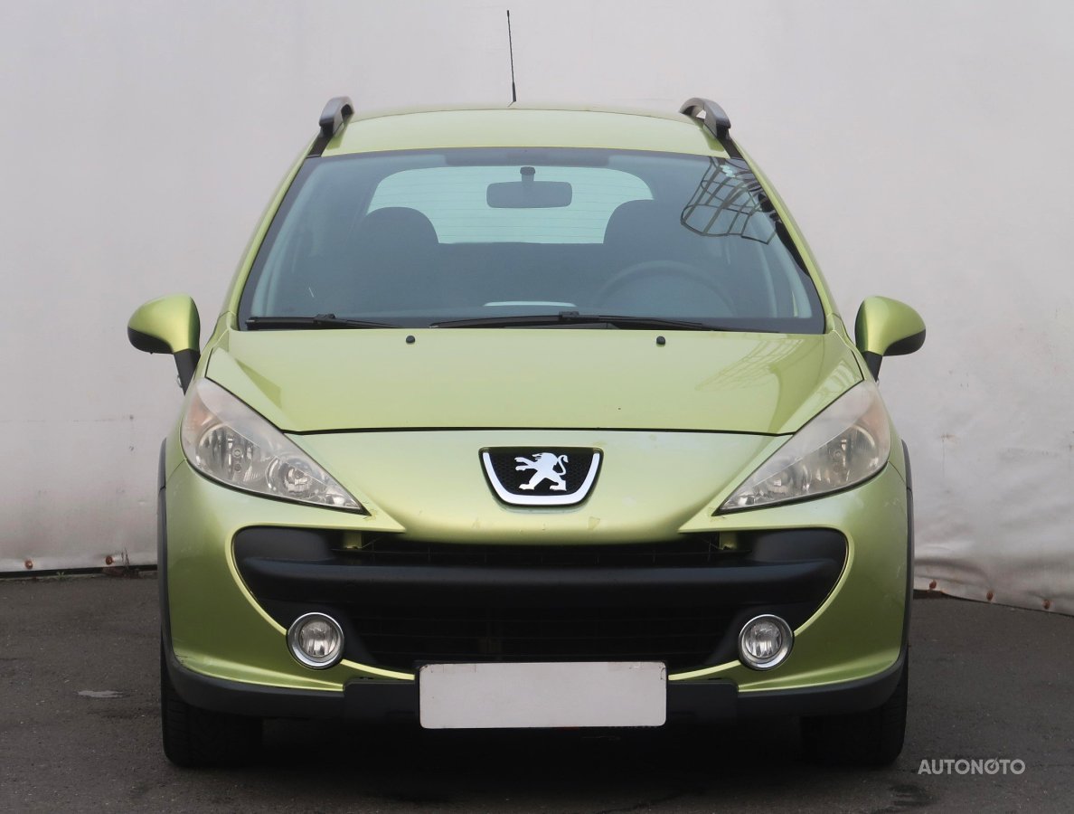 Peugeot 207, 2009 - pohled č. 2