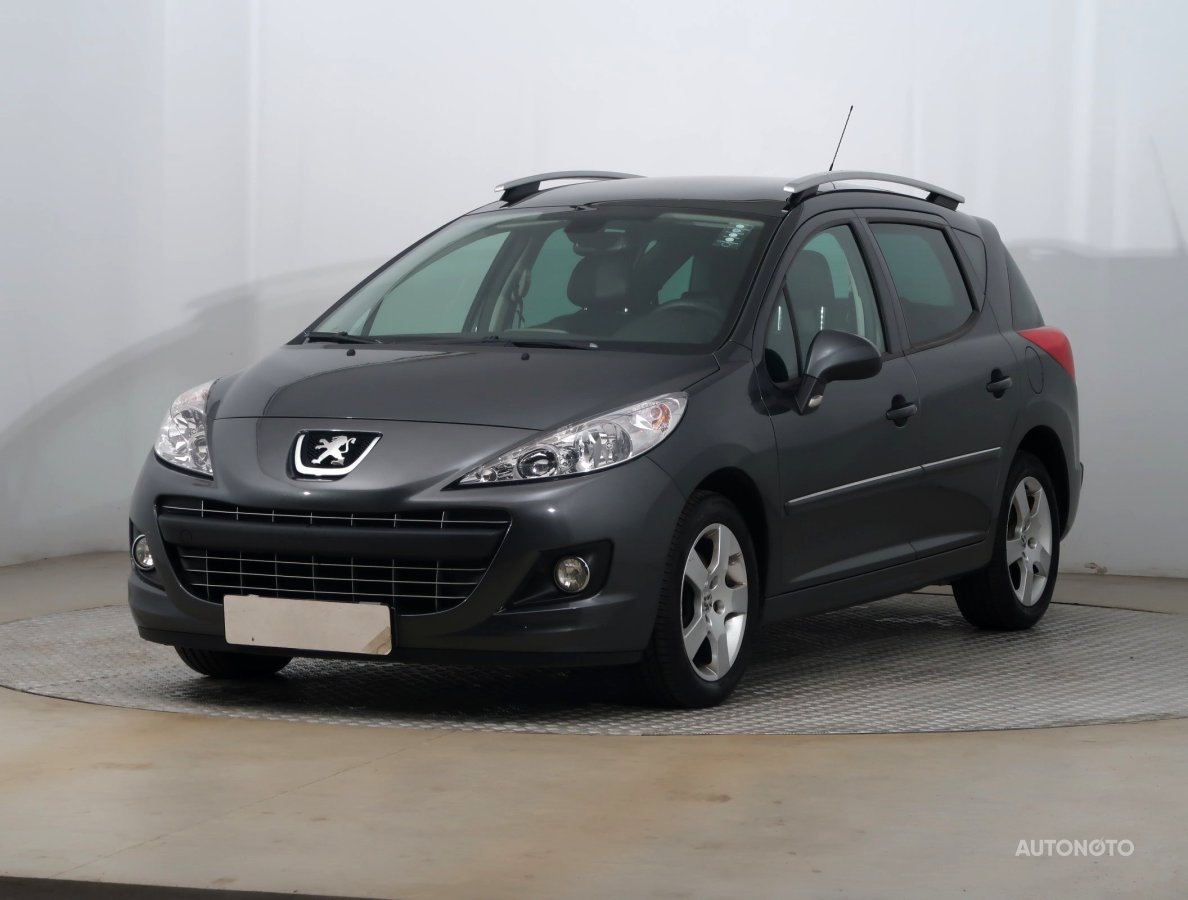 Peugeot 207, 2012 - pohled č. 3